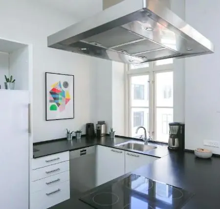Deluxe And Spacious 130m2 Flat With Two Living *